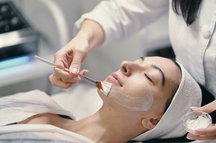 Chemical peel Treatment in Krishna Nagar